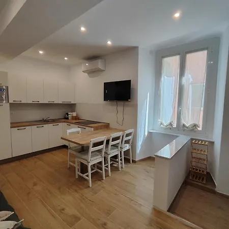 Il Nido Dei Vicoli- A Due Passi Dall' Acquario *